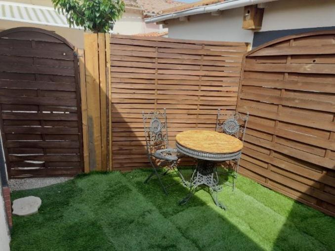 Apartament Studio Lena Lézignan-Corbières Zewnętrze zdjęcie