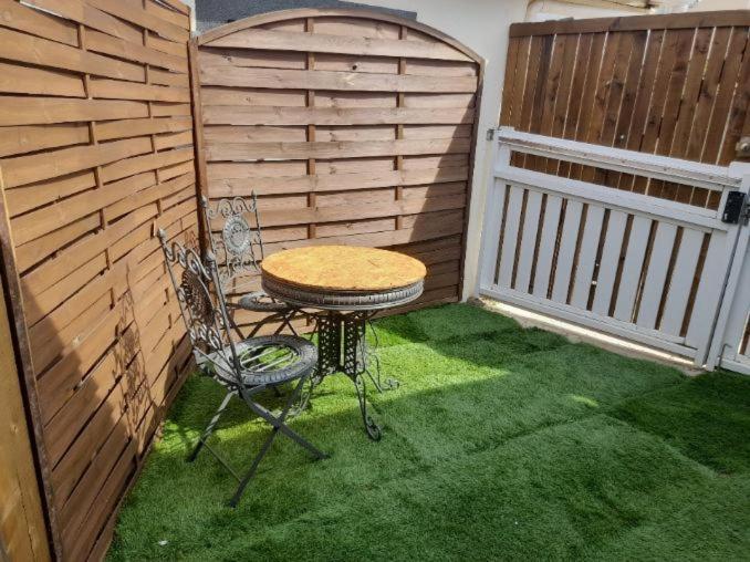 Apartament Studio Lena Lézignan-Corbières Zewnętrze zdjęcie